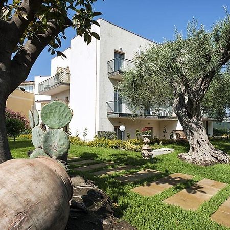 Villa Collina Giardini-Naxos Kültér fotó