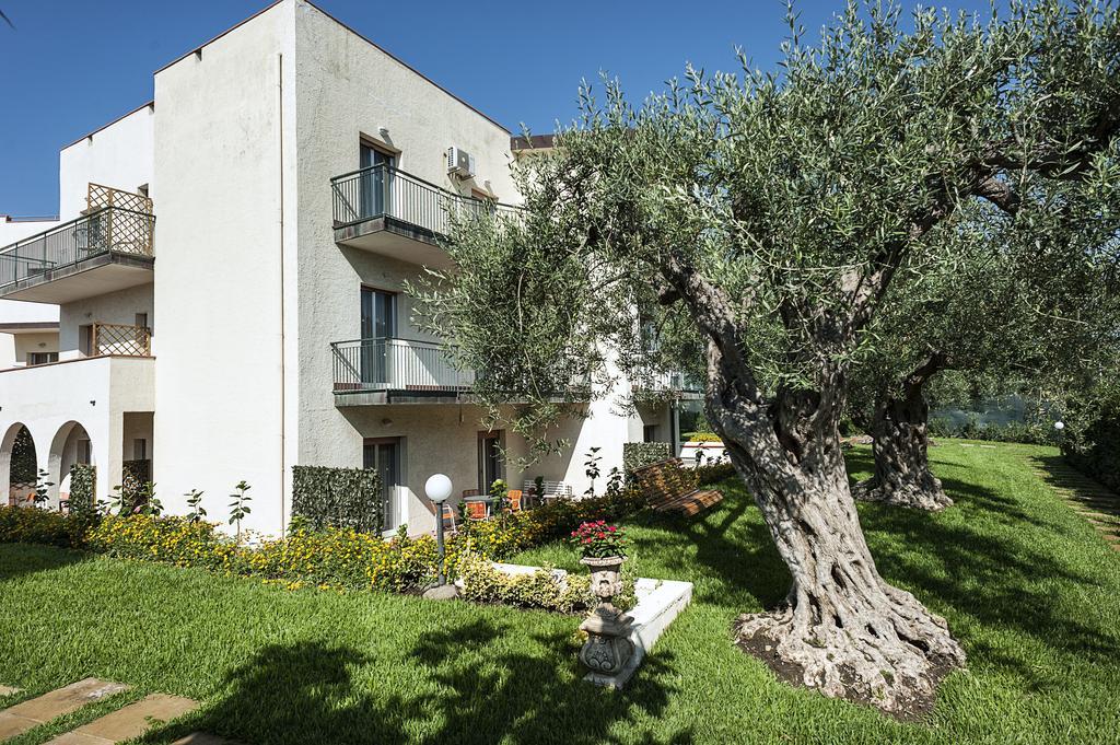 Villa Collina Giardini-Naxos Kültér fotó