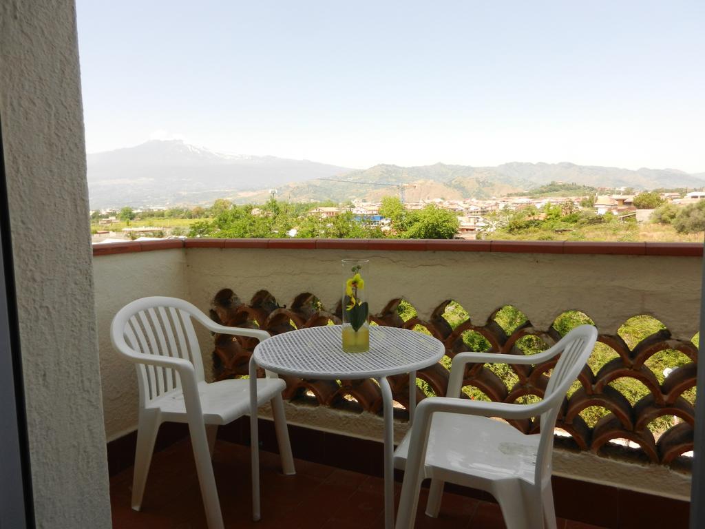 Villa Collina Giardini-Naxos Szoba fotó