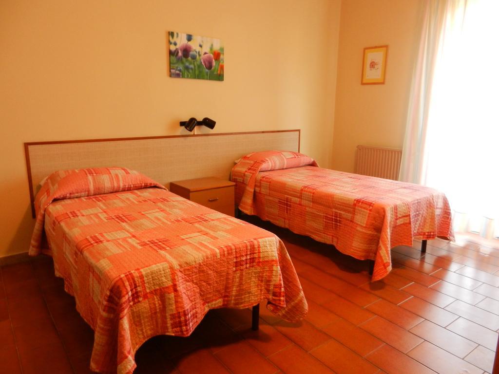 Villa Collina Giardini-Naxos Szoba fotó