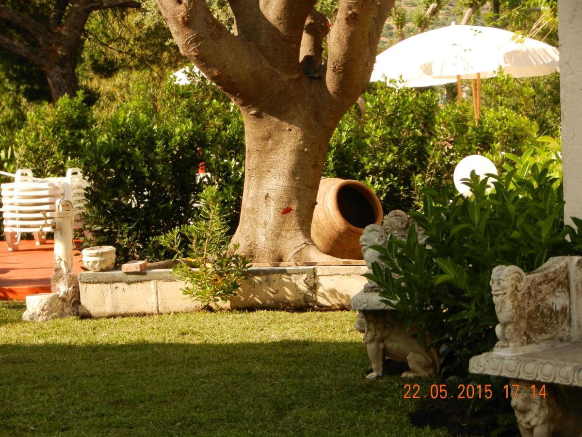 Villa Collina Giardini-Naxos Kültér fotó
