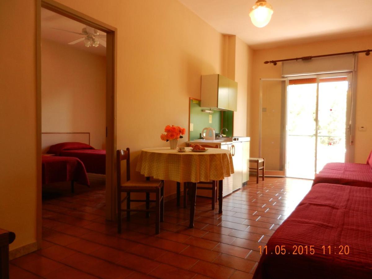 Villa Collina Giardini-Naxos Szoba fotó